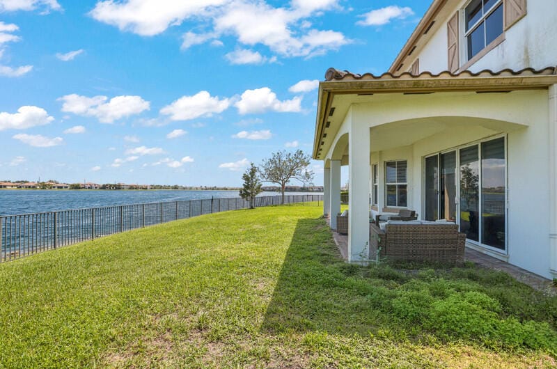 8691 Lakeside Bend, Parkland, FL 33076 photo 10