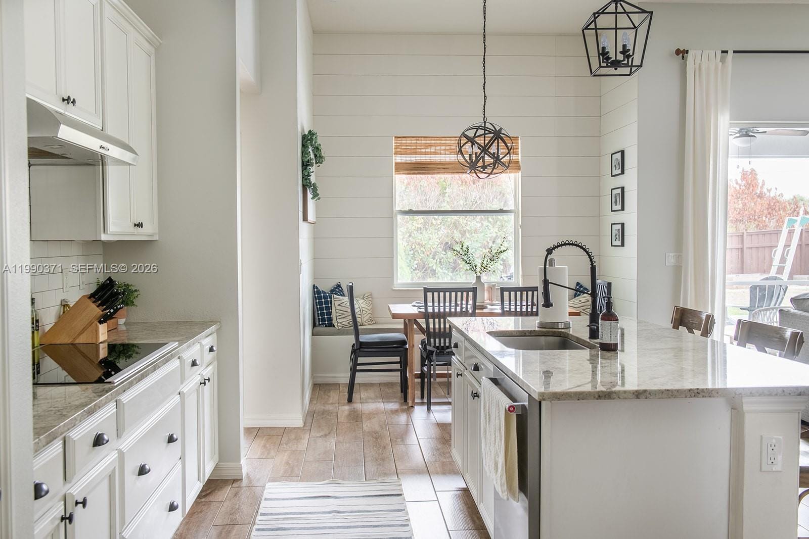 222 SW Kestor Drive — photo 8
