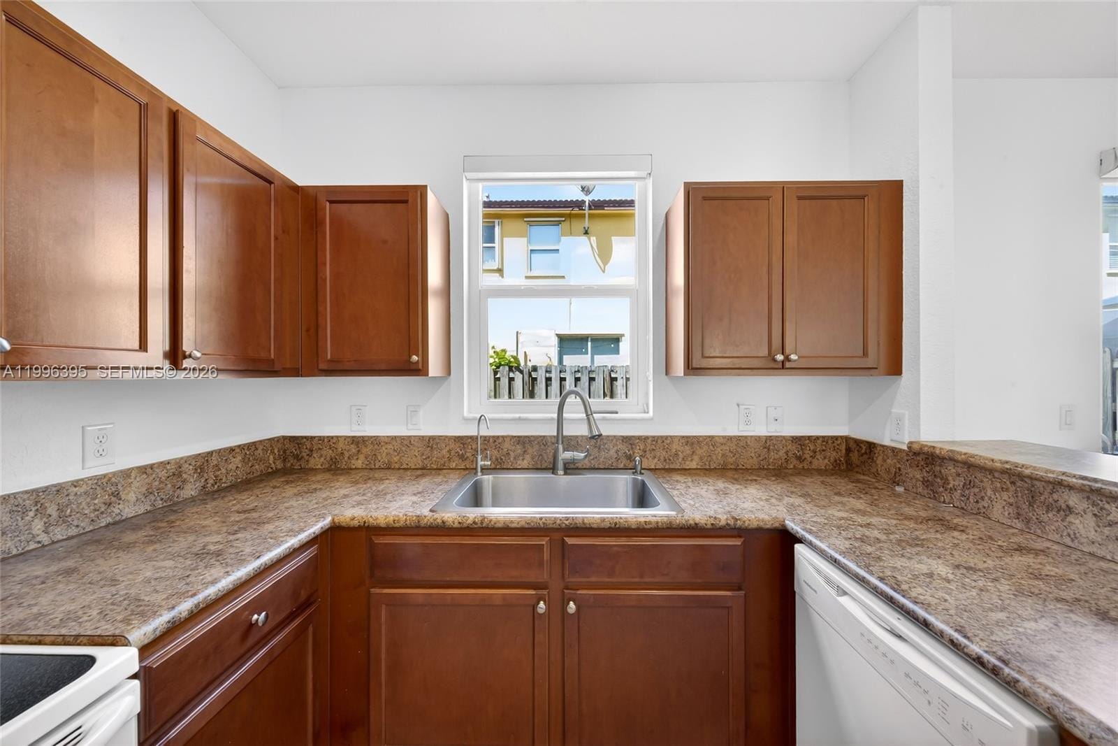 8766 NW 112th Path, Doral, FL 33178 photo 17
