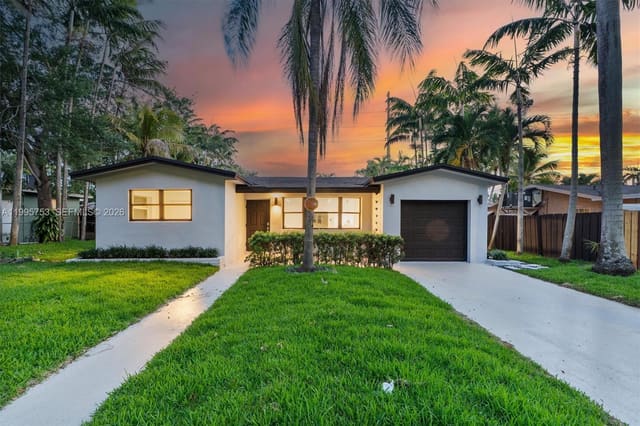 2704 Cleveland Street, Hollywood, FL 33020