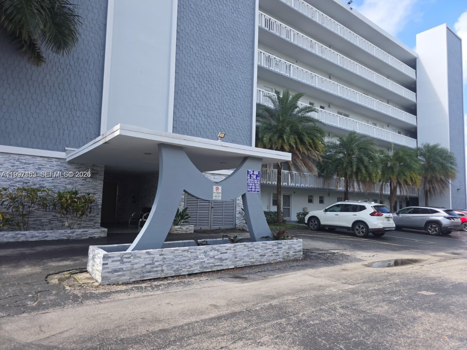 320 NE 12th Avenue 703, Hallandale Beach, FL 33009
