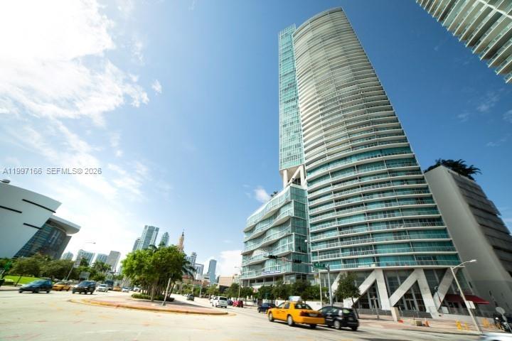 888 Biscayne Boulevard 2211, Miami, FL 33132, Miami