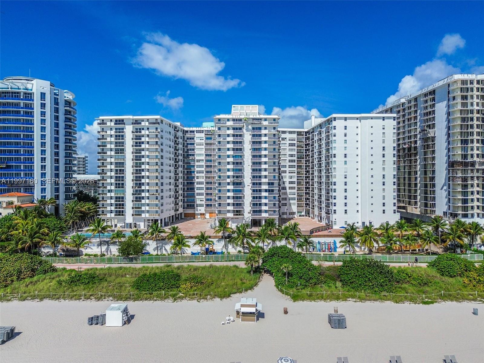 6039 Collins Avenue 1607, Miami Beach, FL 33140 photo 2