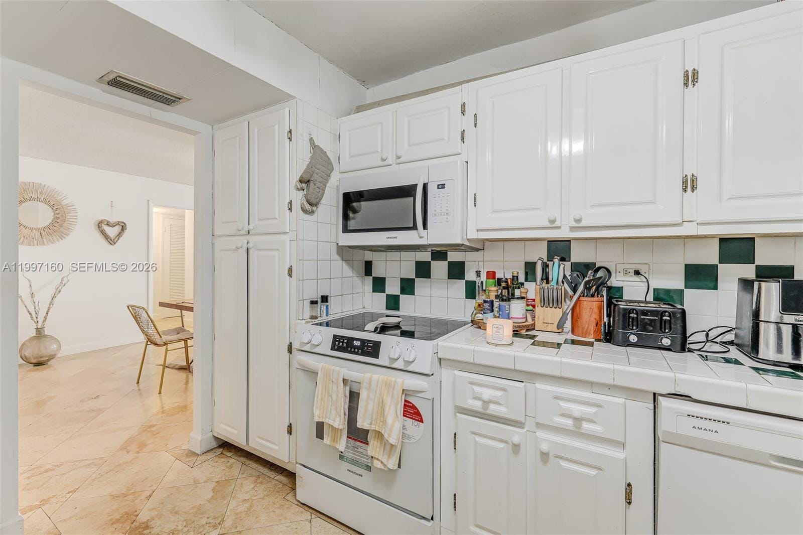 6039 Collins Avenue 1607, Miami Beach, FL 33140 photo 16
