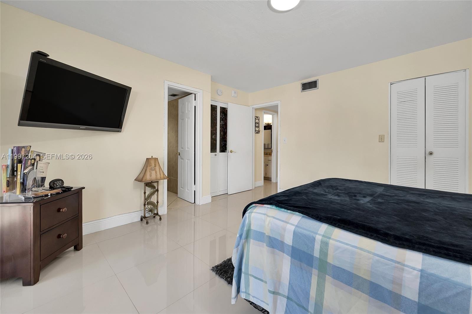 7620 Carlyle Avenue 204, Miami Beach, FL 33141 photo 5