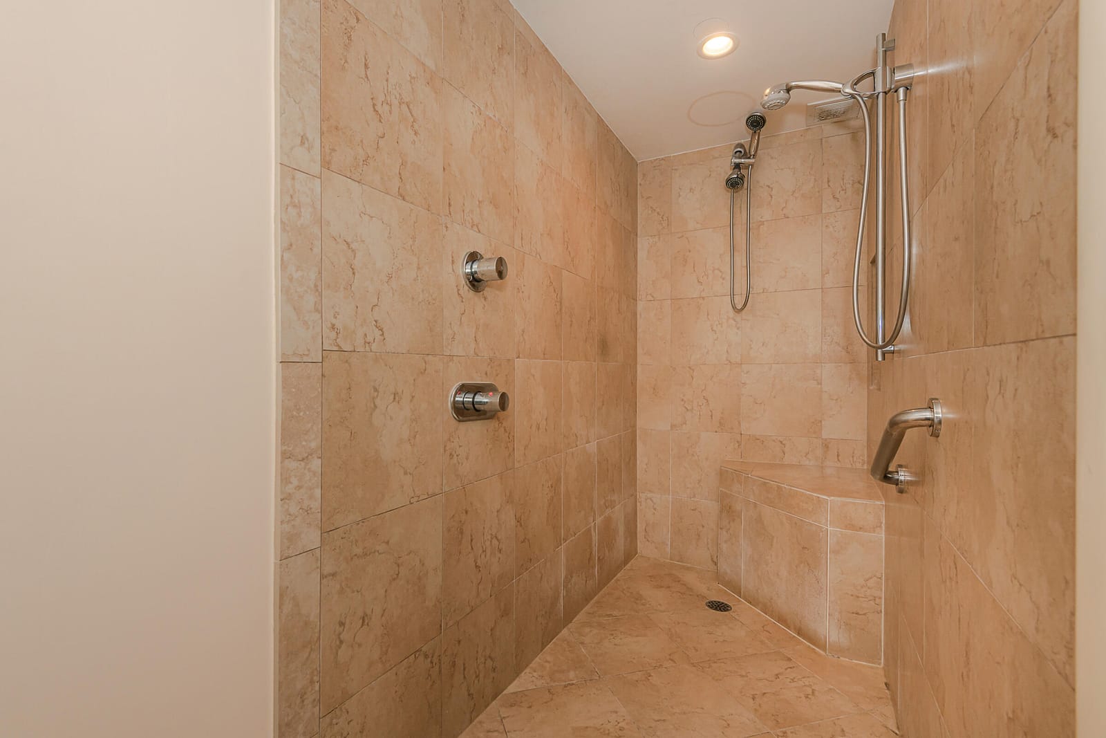 511 Bayshore Drive 707, Fort Lauderdale, FL 33304 photo 13