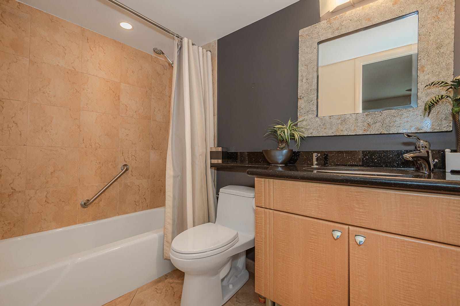 511 Bayshore Drive 707, Fort Lauderdale, FL 33304 photo 17