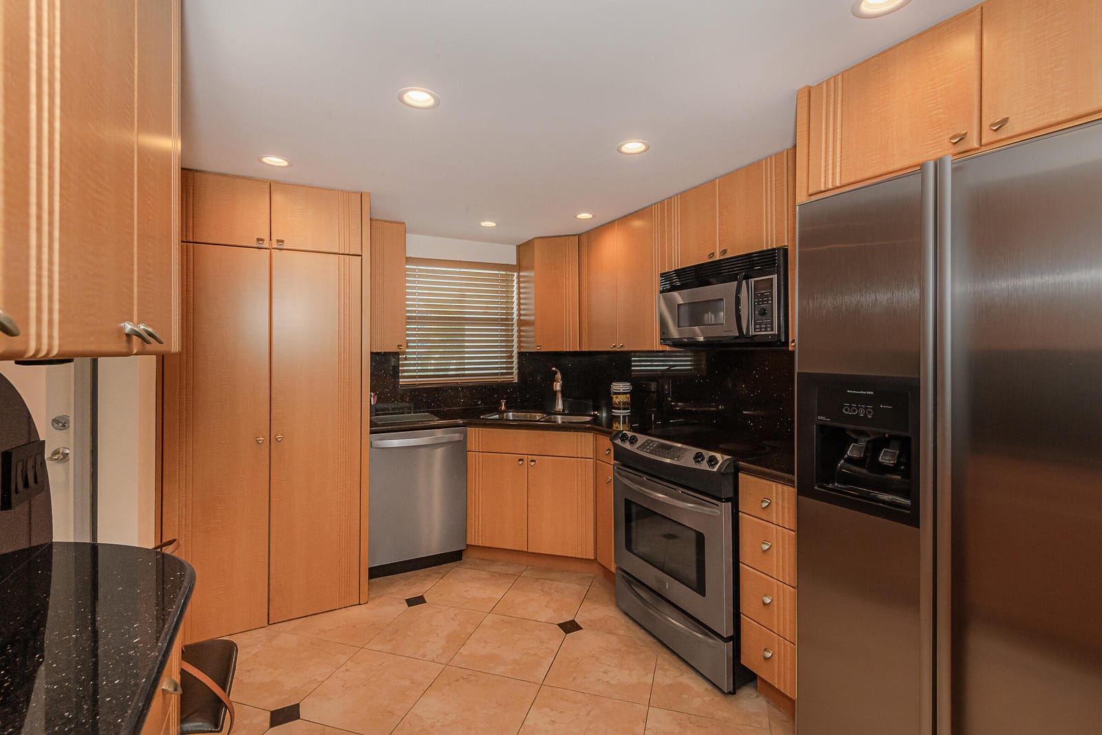 511 Bayshore Drive 707, Fort Lauderdale, FL 33304 photo 5