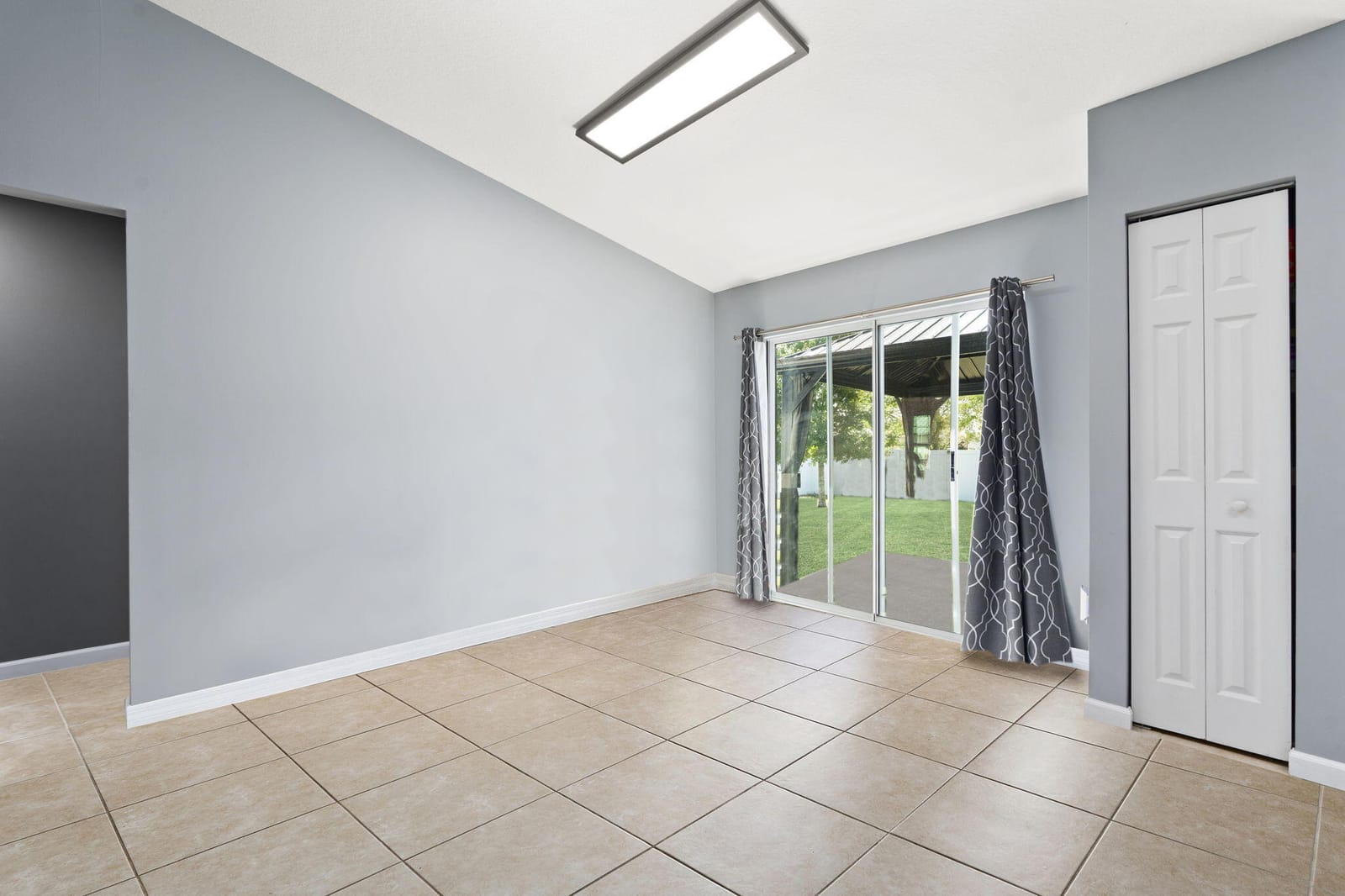 2118 SE Genoa Street — photo 12