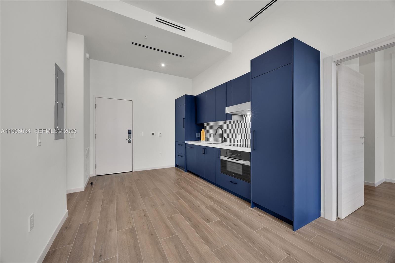 4220 Laguna Street 803, Coral Gables, FL 33146 photo 8