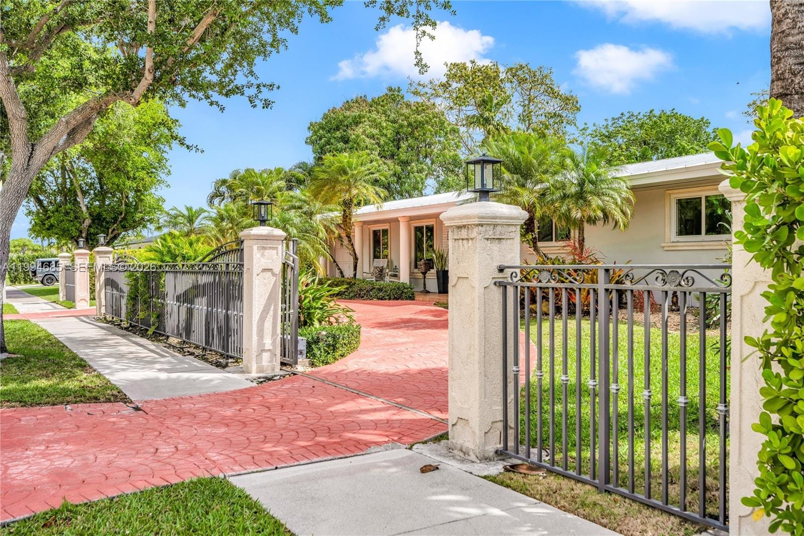 8541 SW 87th Court, Miami, FL 33173 photo 3