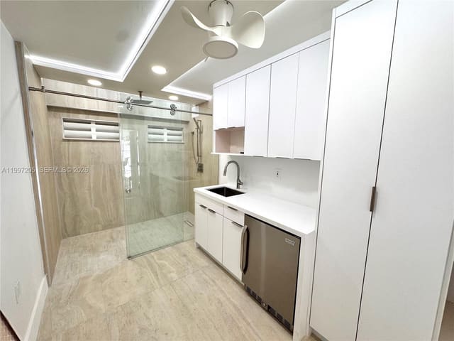 2899 Collins Avenue 6, Miami Beach, FL 33140