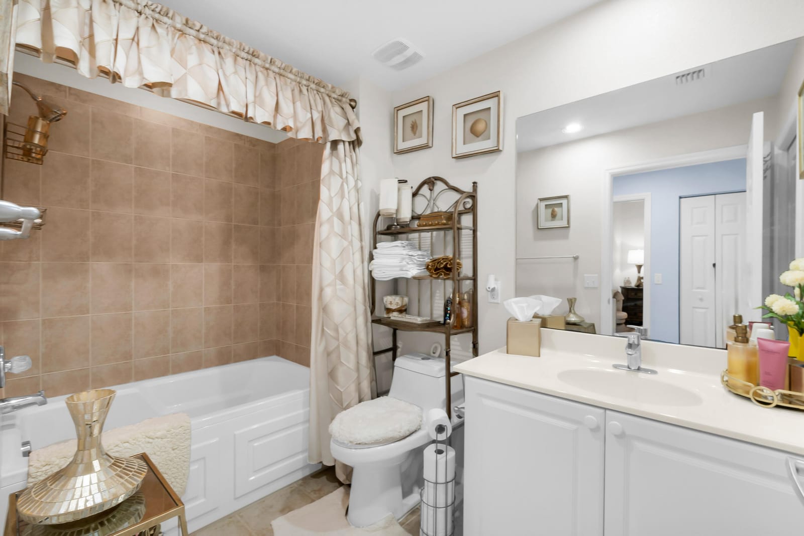 1868 E Sanderling Lane — photo 3