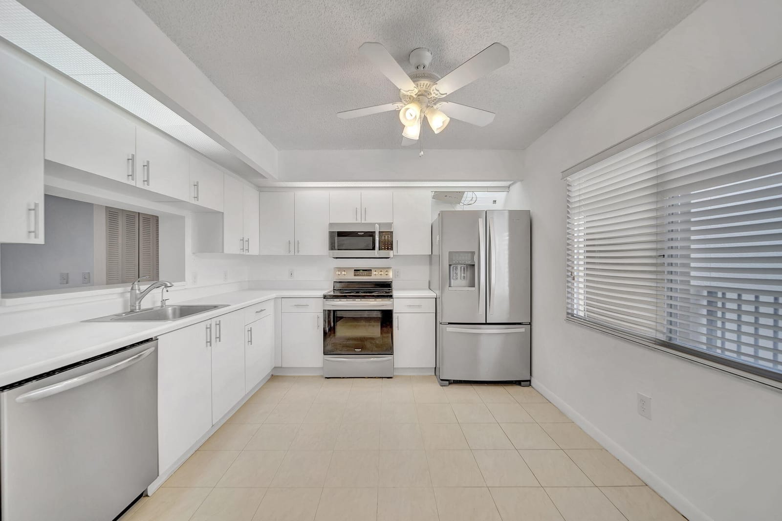 801 SW 141st Avenue 306-o, Pembroke Pines, FL 33027 photo 2