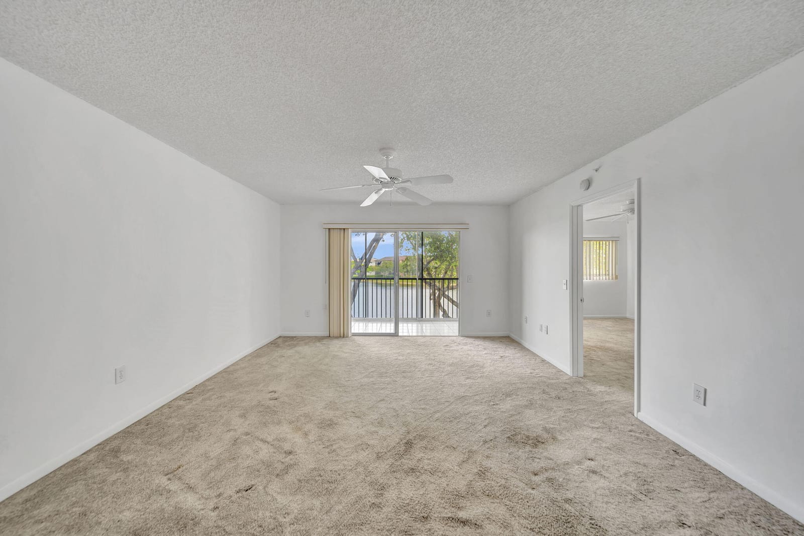 801 SW 141st Avenue 306-o, Pembroke Pines, FL 33027 photo 16