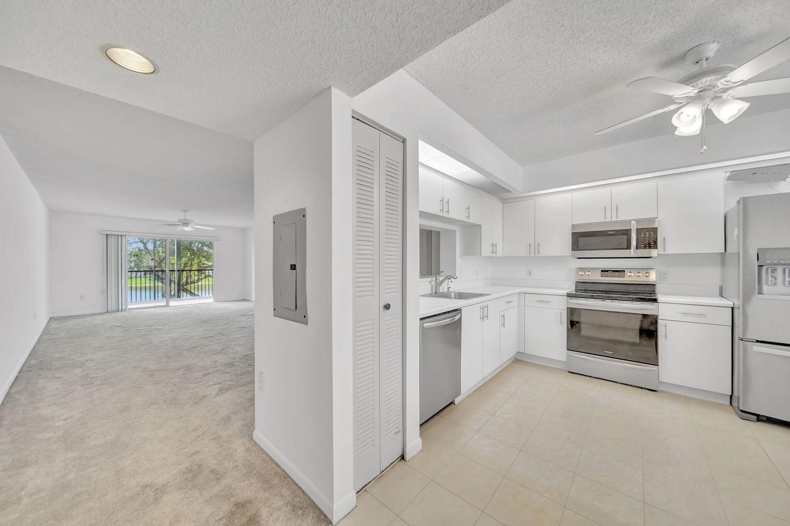 801 SW 141st Avenue 306-o, Pembroke Pines, FL 33027 photo 5