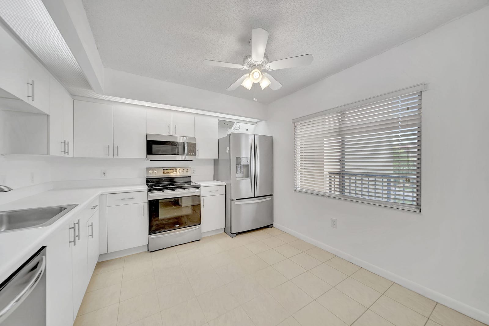 801 SW 141st Avenue 306-o, Pembroke Pines, FL 33027 photo 6