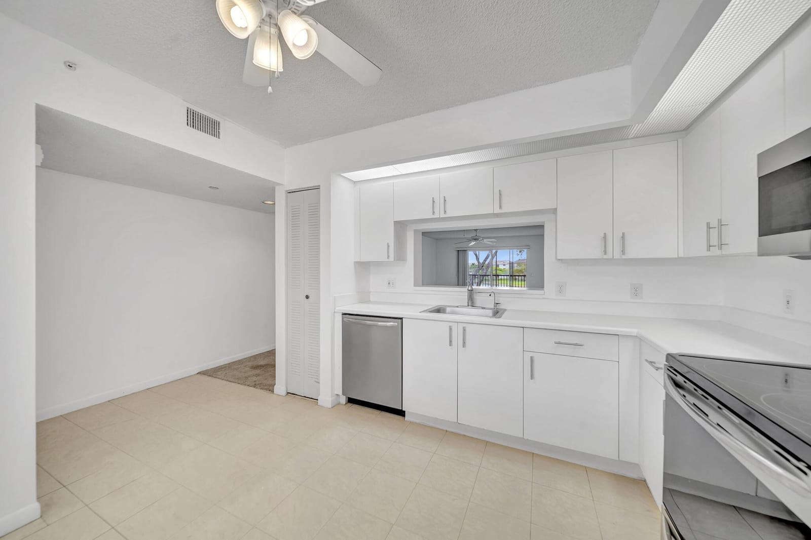 801 SW 141st Avenue 306-o, Pembroke Pines, FL 33027 photo 9