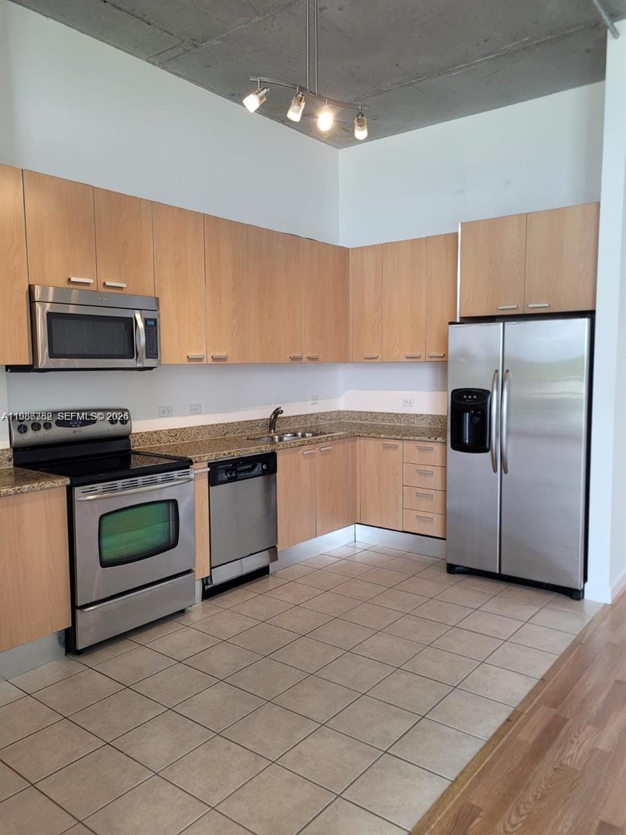 2100 Van Buren Street 501, Hollywood, FL 33020 photo 2