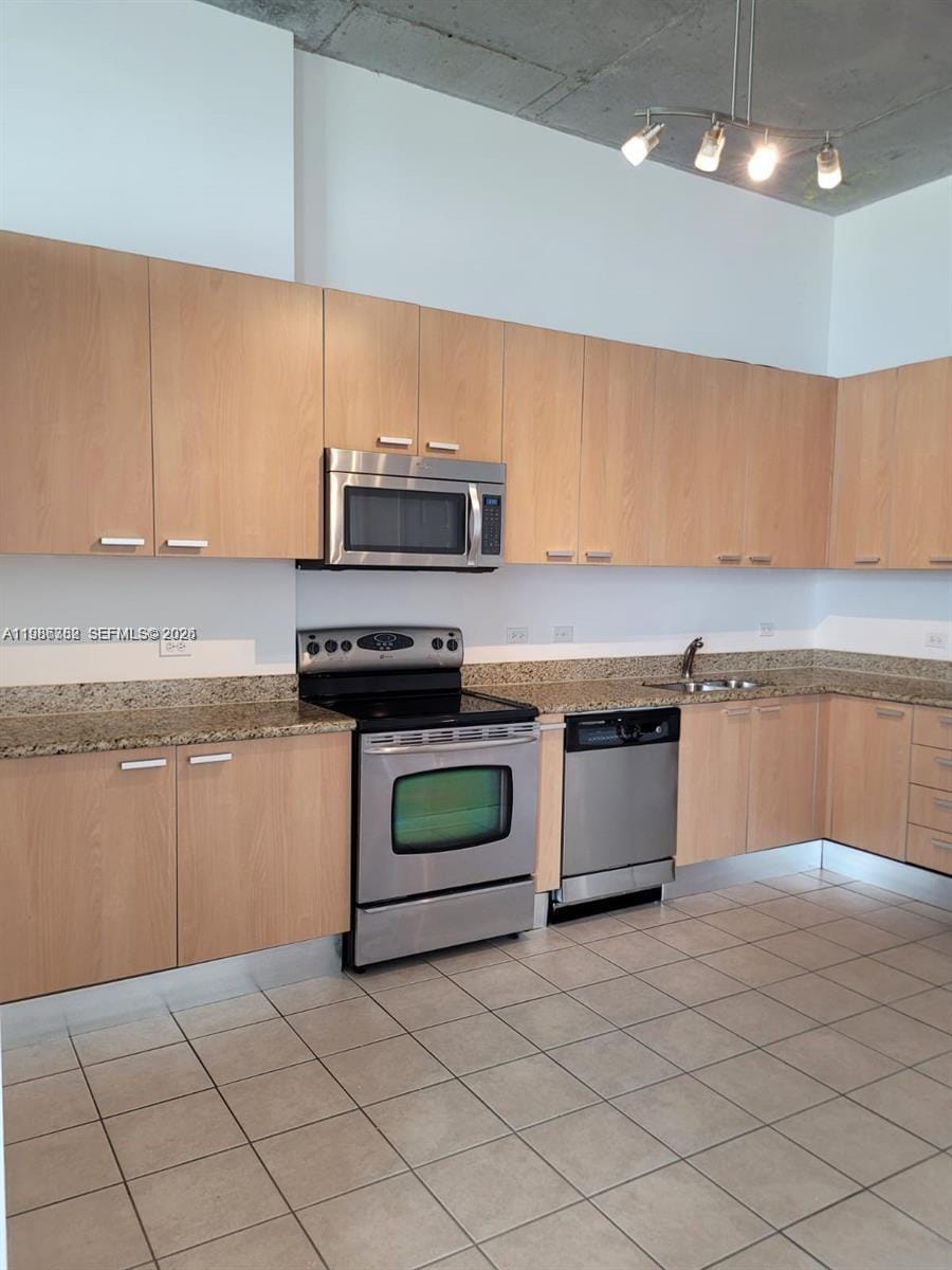 2100 Van Buren Street 501, Hollywood, FL 33020 photo 4