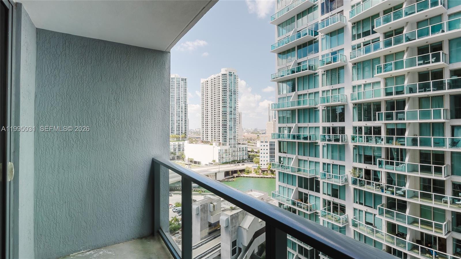 31 SE 6th Street 1906, Miami, FL 33131 photo 13