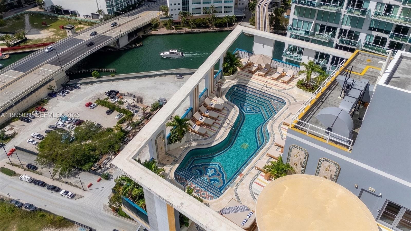 31 SE 6th Street 1906, Miami, FL 33131 photo 24