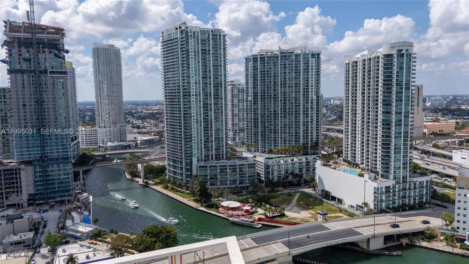 31 SE 6th Street 1906, Miami, FL 33131 photo 27
