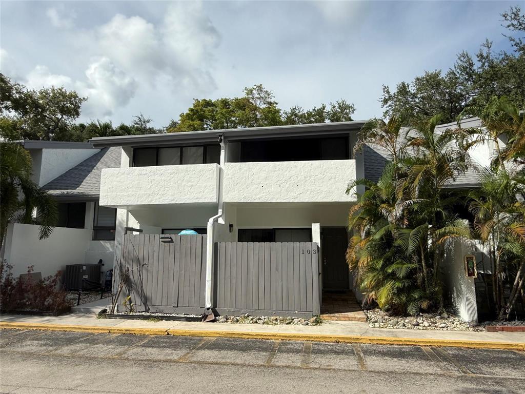 19428 NE 26th Avenue 103b, Miami, FL 33180, Miami