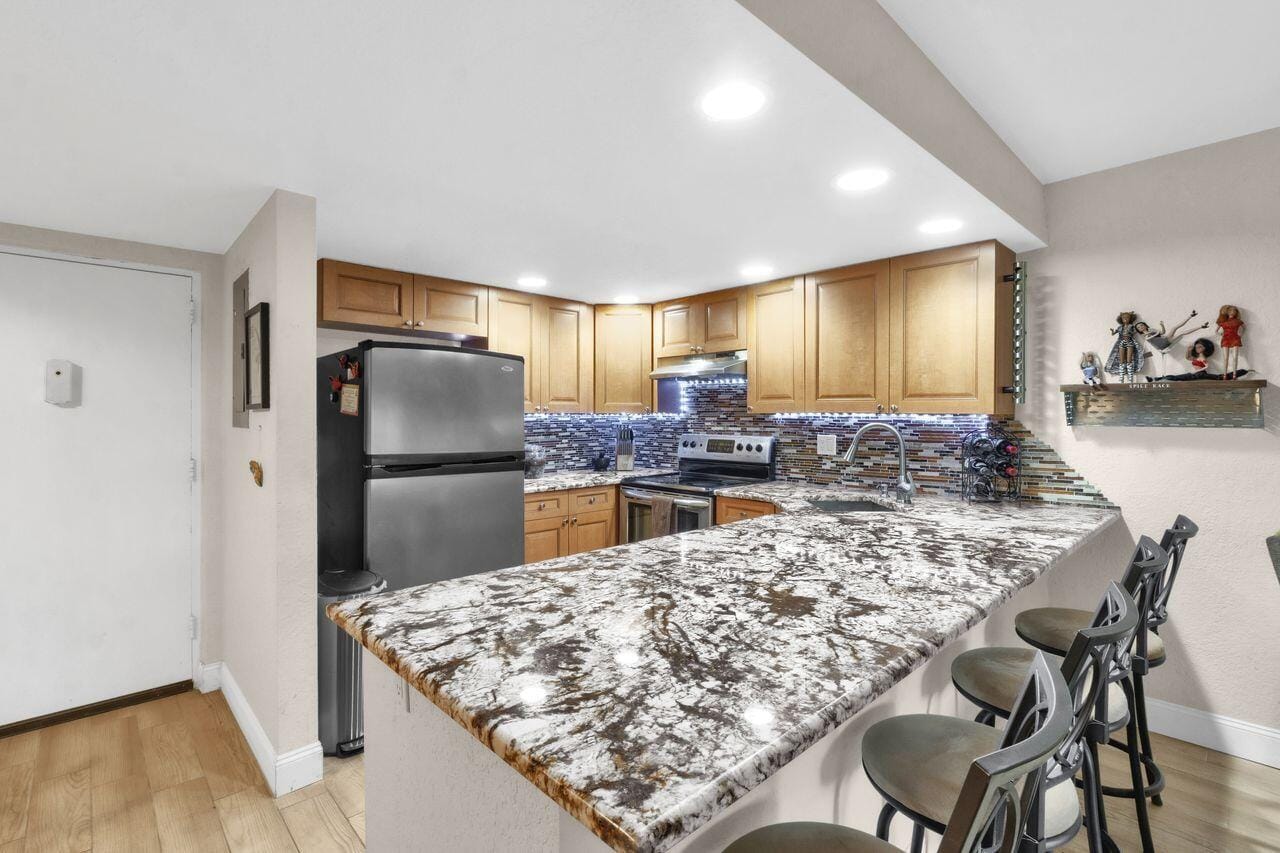 3004 NE 5th Terrace 108c, Wilton Manors, FL 33334 photo 2