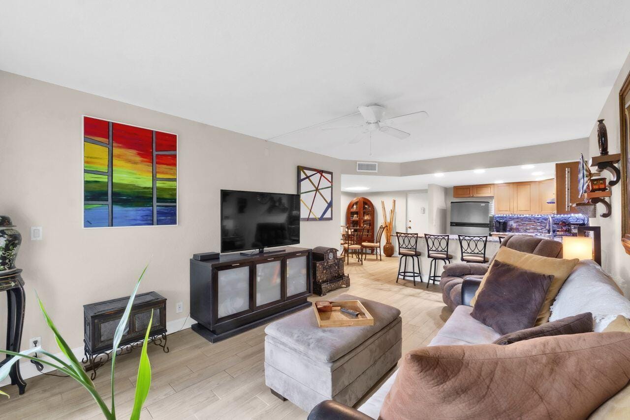 3004 NE 5th Terrace 108c, Wilton Manors, FL 33334 photo 12
