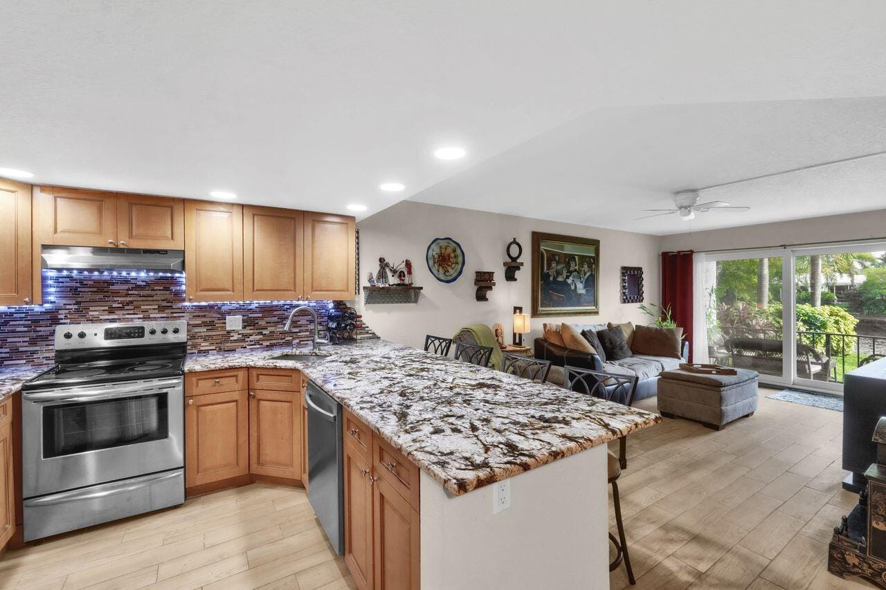3004 NE 5th Terrace 108c, Wilton Manors, FL 33334 photo 6