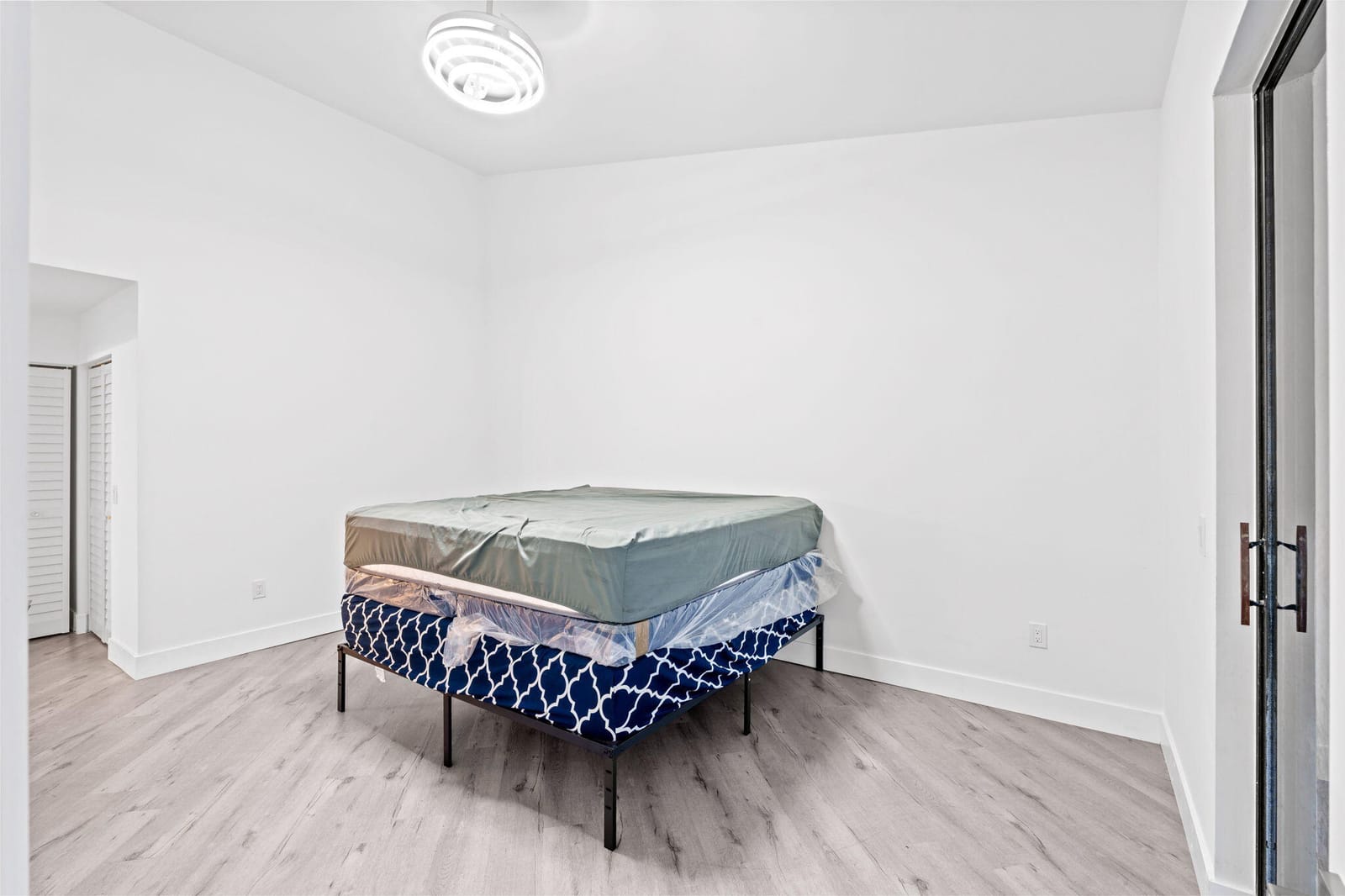 5131 Europa Drive I — photo 9
