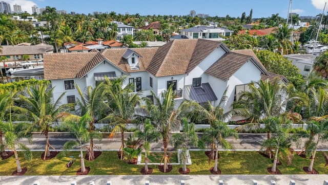 400 Mola Avenue, Fort Lauderdale, FL 33301