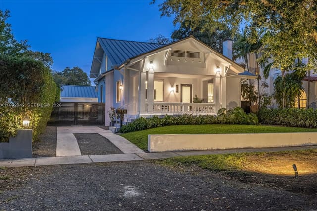 320 NE 88th Street, El Portal, FL 33138