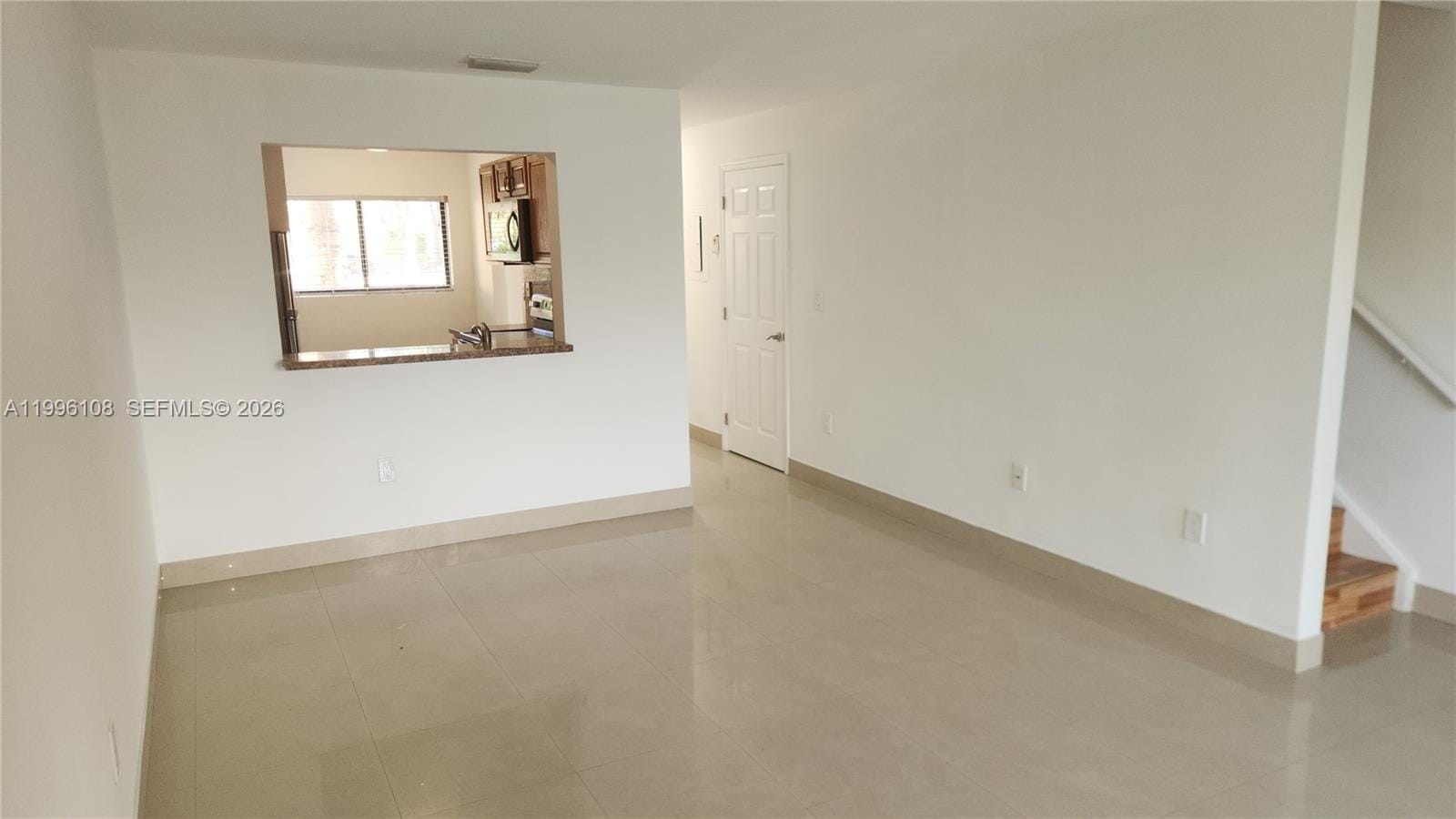 210 E Palm Circle E, Pembroke Pines, FL 33025 photo 4