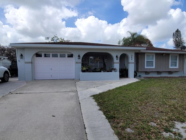 262 NE Floresta Drive, Floresta Pines Port St Lucie, Port St. Lucie, FL