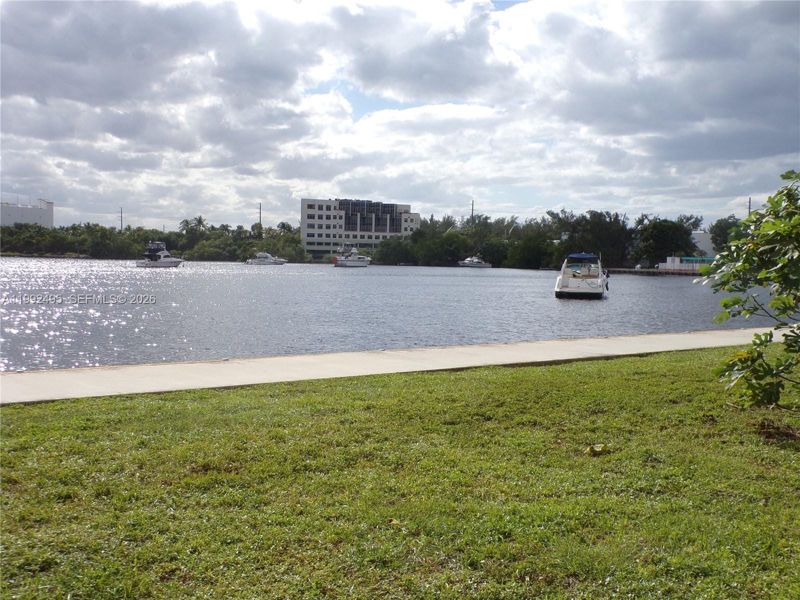 2920 Point East Drive N111 — photo 7