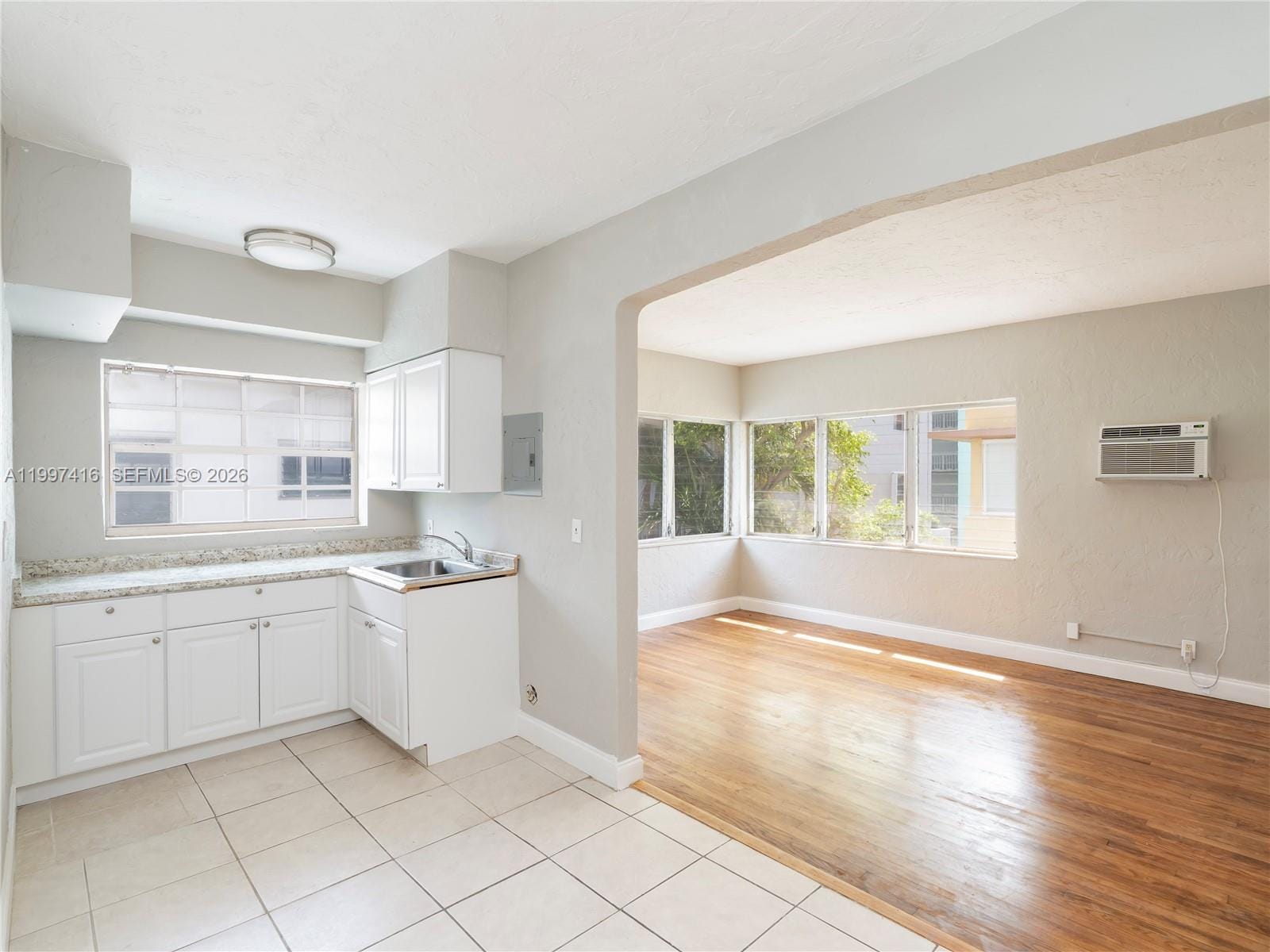 7635 Dickens Avenue, Miami Beach, FL 33141 photo 11
