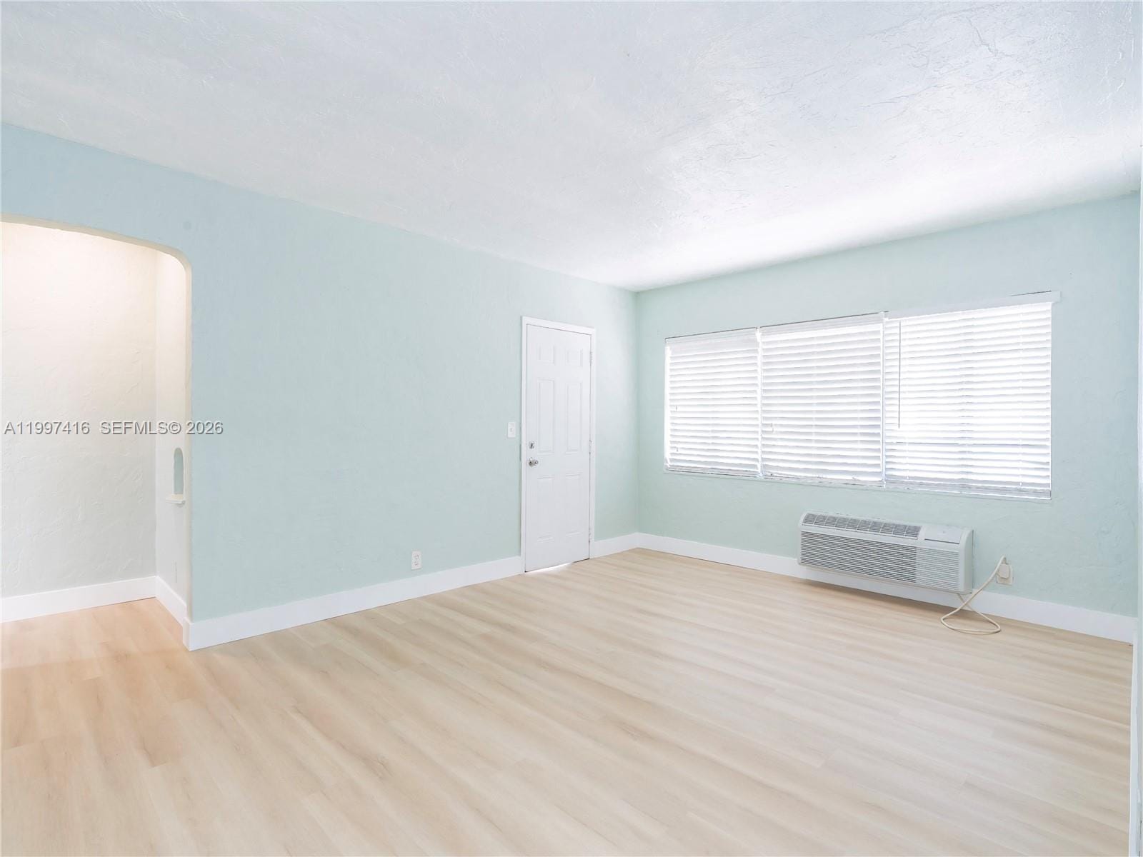 7635 Dickens Avenue, Miami Beach, FL 33141 photo 6