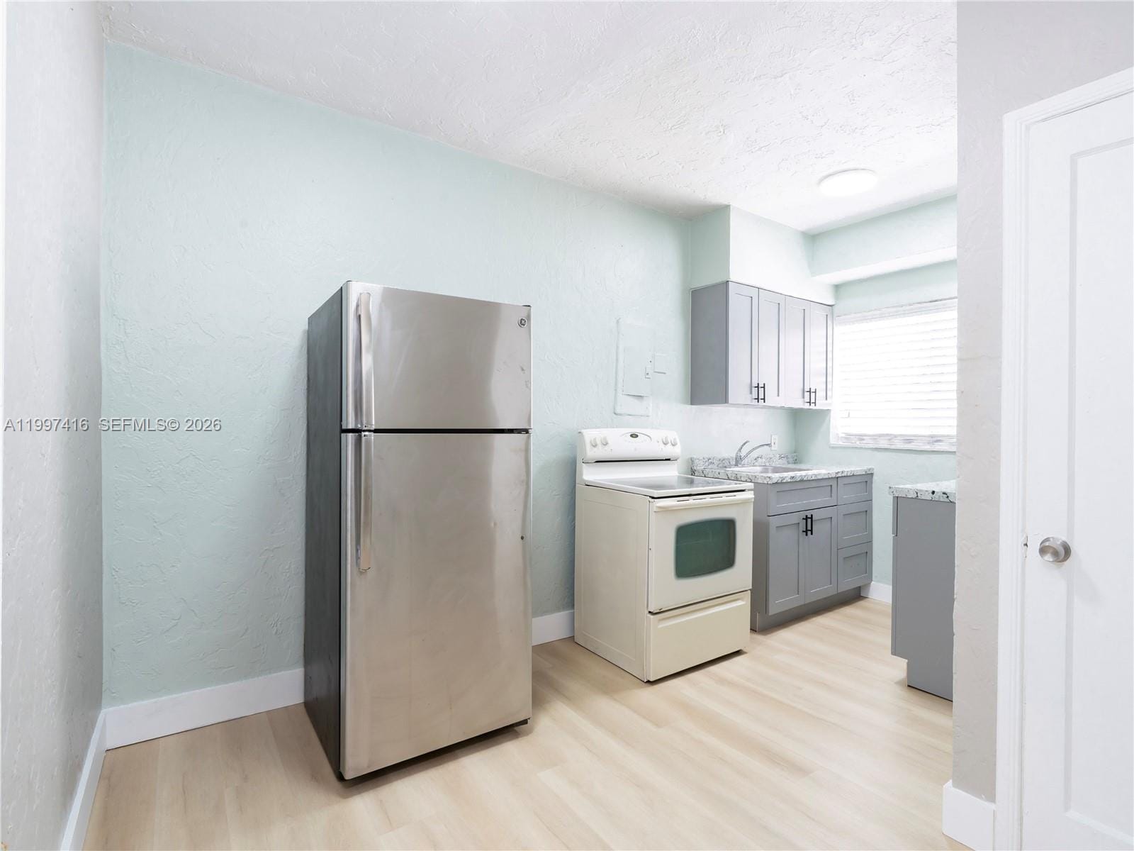7635 Dickens Avenue, Miami Beach, FL 33141 photo 7