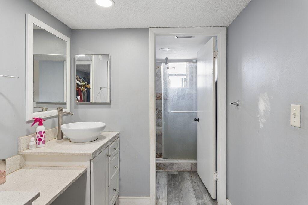 8030 Hampton Boulevard 404 — photo 8