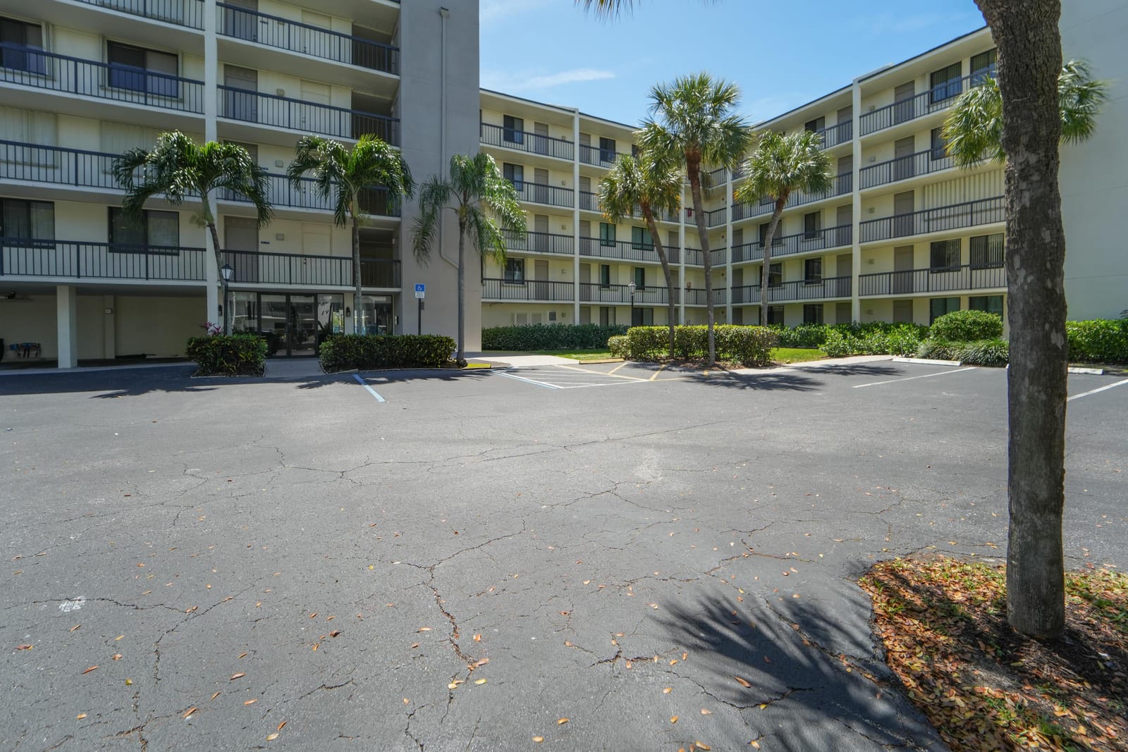 1605 S Us Highway 1 303m1 — photo 4