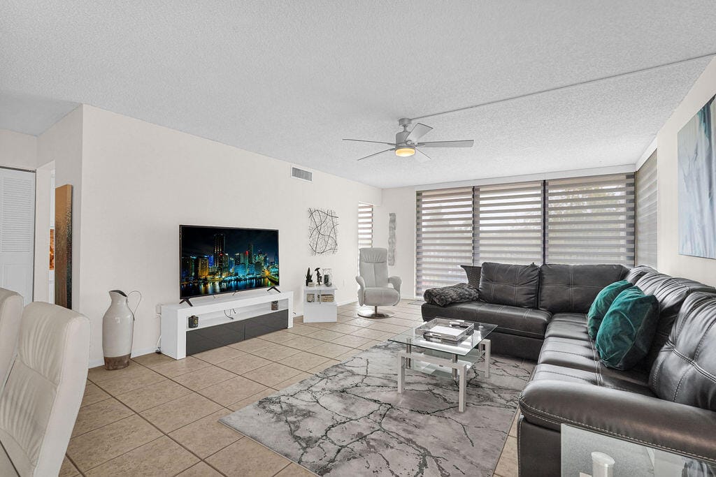 1101 River Reach Drive 209 — photo 5
