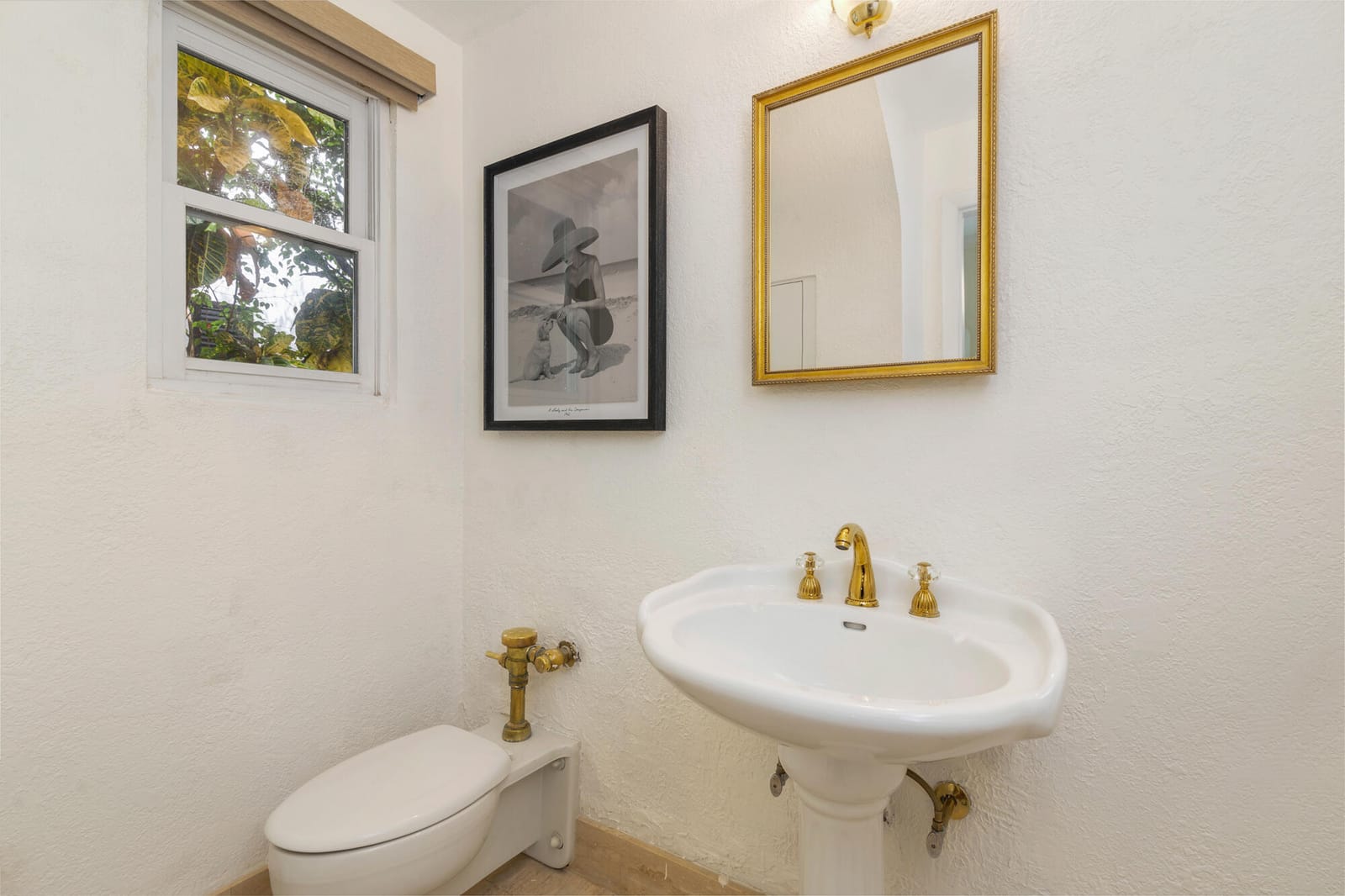 155 Peruvian Avenue — photo 9