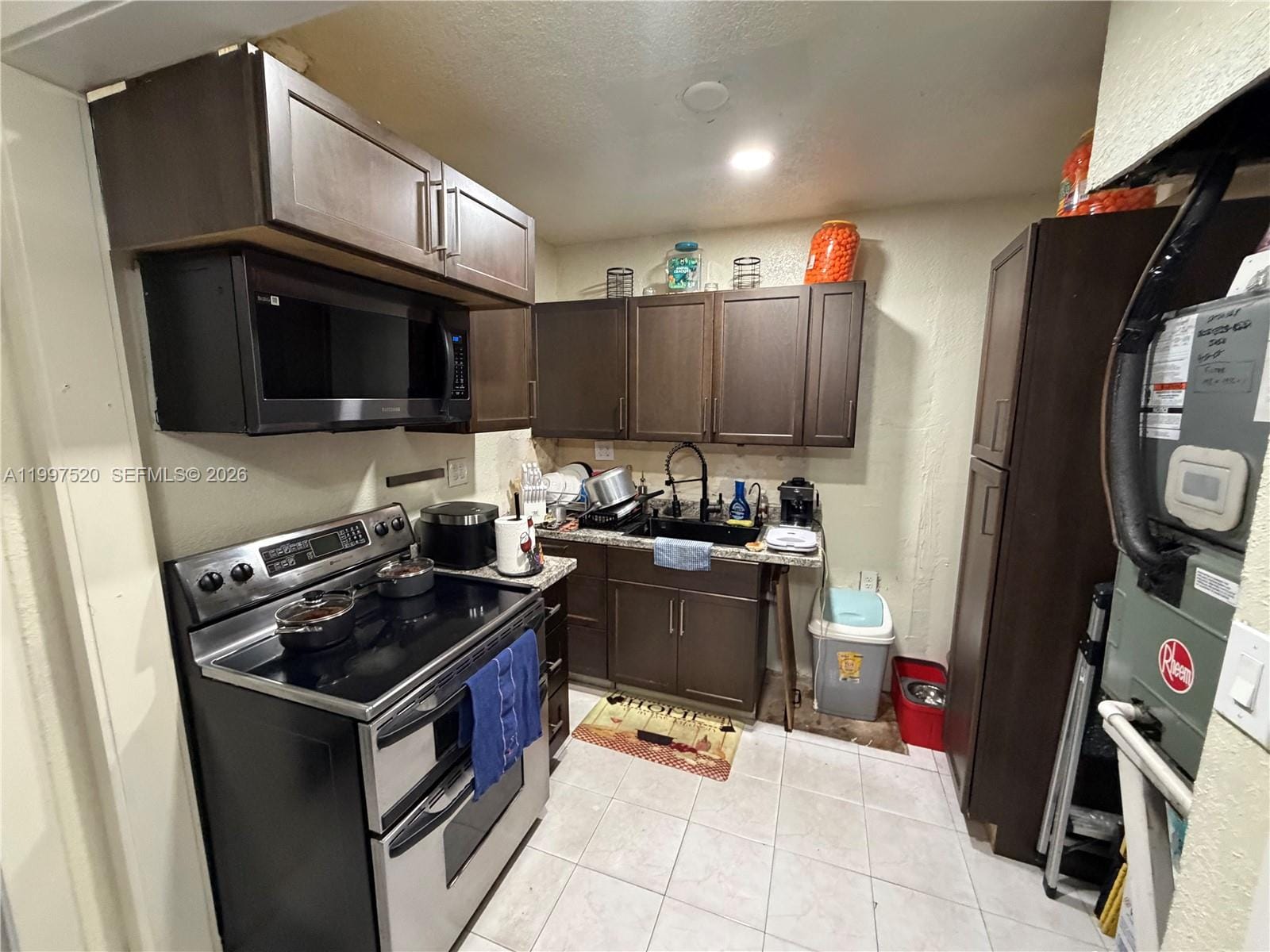 671 NE 1st Place, Hialeah, FL 33010 photo 12