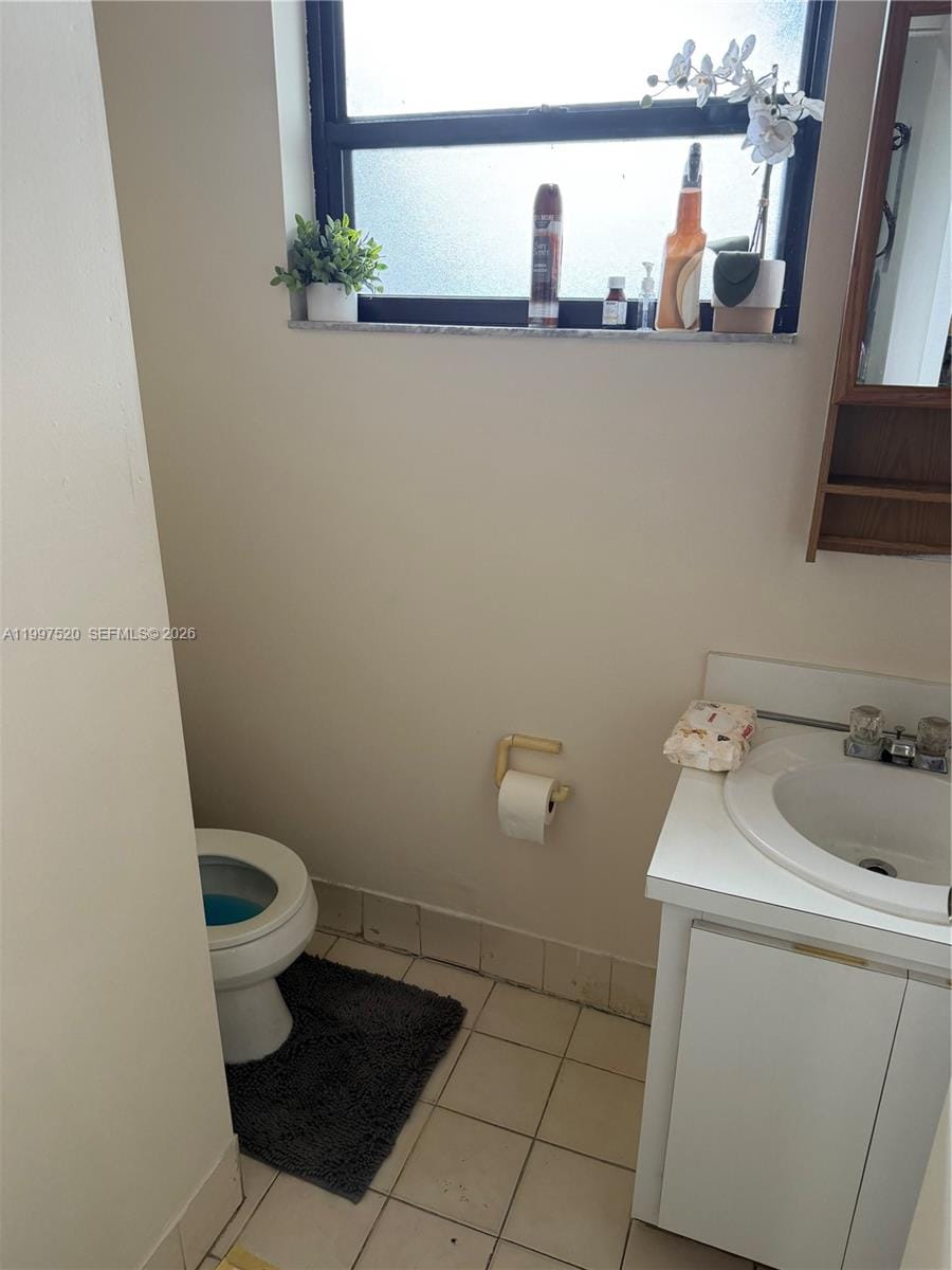 671 NE 1st Place, Hialeah, FL 33010 photo 17