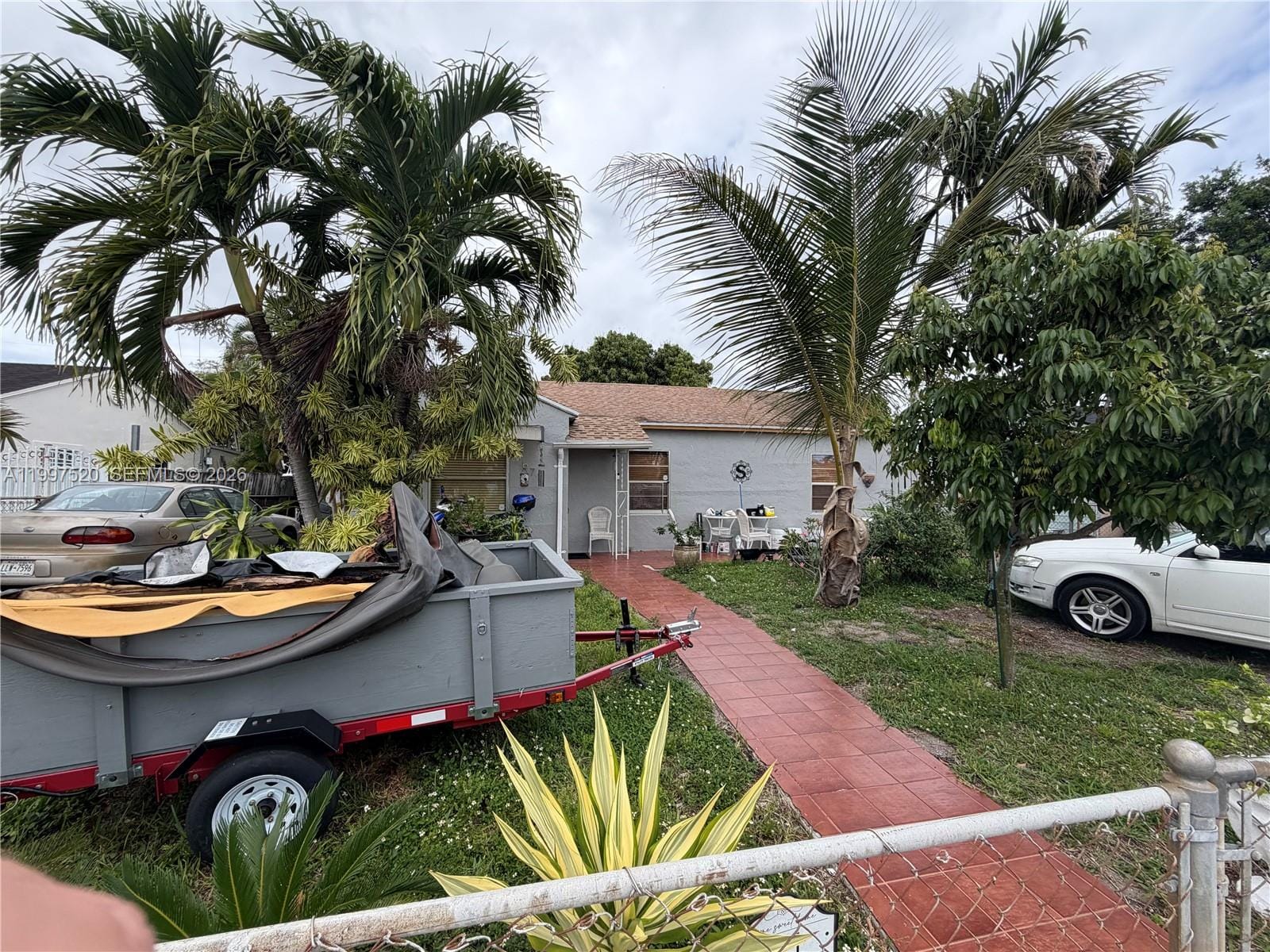 671 NE 1st Place, Hialeah, FL 33010 photo 3