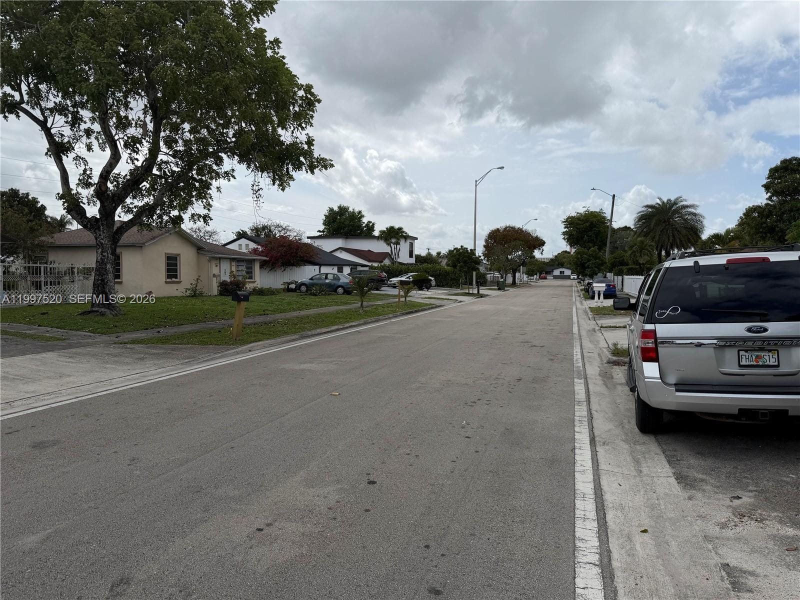 671 NE 1st Place, Hialeah, FL 33010 photo 5