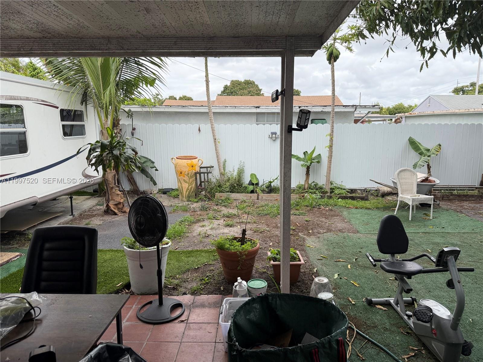 671 NE 1st Place, Hialeah, FL 33010 photo 9