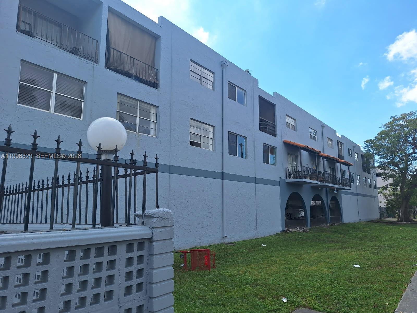 1300 W 53rd Street 35, Hialeah, FL 33012, Hialeah